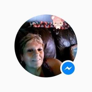 Meet your Posher, Debbie